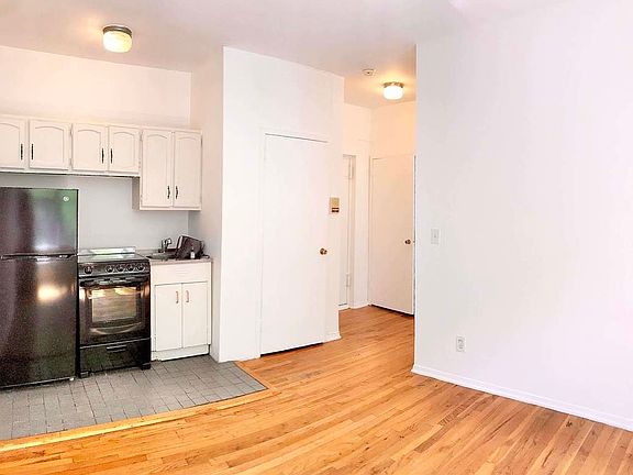2nd image of 103 2nd Ave #2F