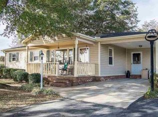 65 Melvin Hill Rd, Campobello, SC 29322