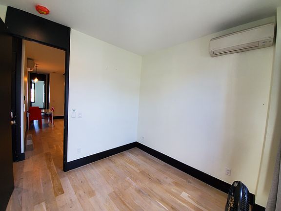 4th image of 541 Newark Ave #22E