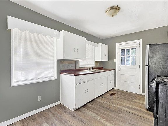 4th image of 2301 16th Street Ensley W