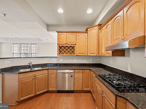 4th image of 7049 Huntley Run Pl #116