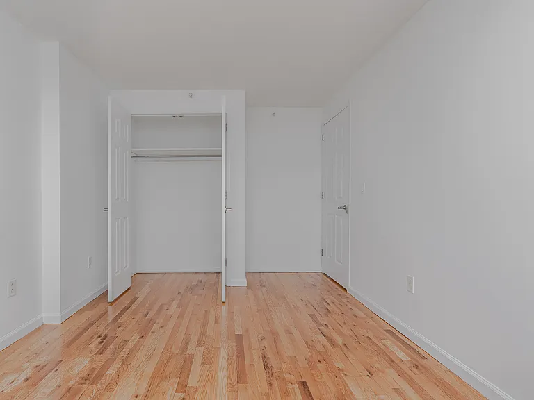 358 Grove St #9E — Photo 3