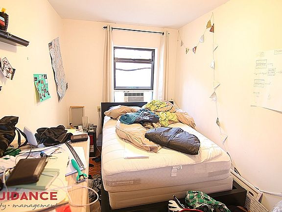4th image of 319 W 101st St APT 4