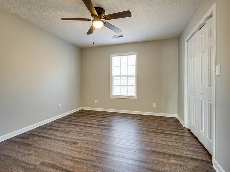 Patriot Park Ct - 529 — Photo 17