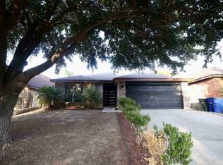 8911 Cornell Dr, Laredo, TX 78045