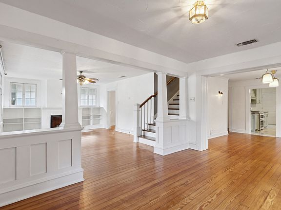 4th image of 1620 Washington Ave