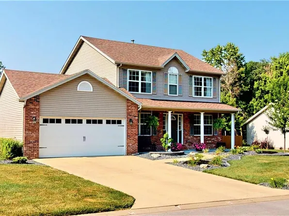 20 Autumn Glen Dr, Glen Carbon, IL 62034