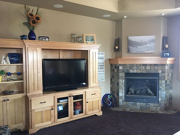 4th image of 11472 Arrowood Ln N