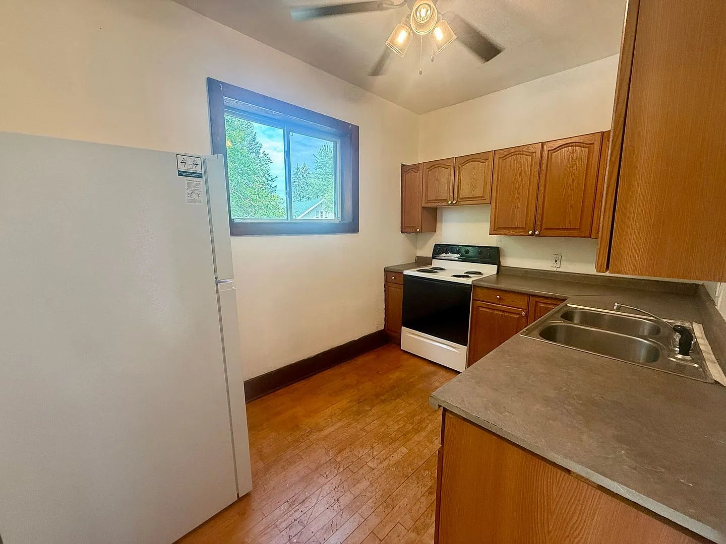 1017 S 3rd Avenue — Photo 3