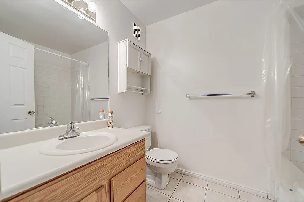 2 bed, 1083 sqft, $499 — Photo 3