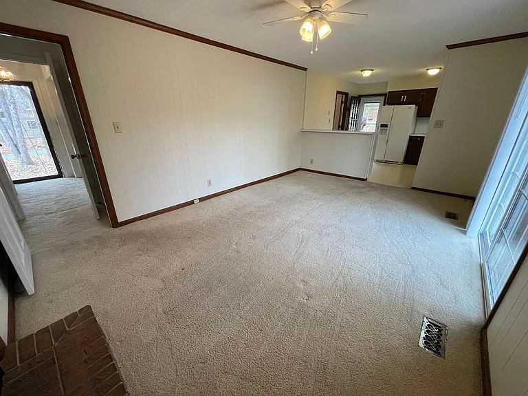 106 Downing Ct — Photo 20