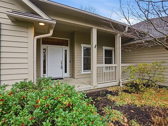 5th image of 4254 Sarahs Way