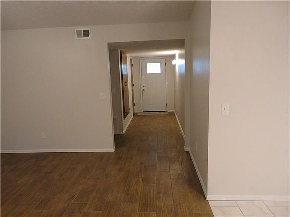 5th image of 1106 N Wren Dr