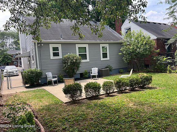 5th image of 2333 Mount Claire Ave