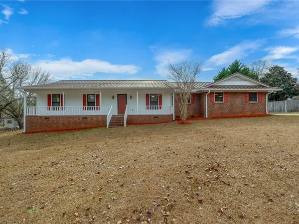 1109 Oak Hill Dr, Anderson, SC 29621