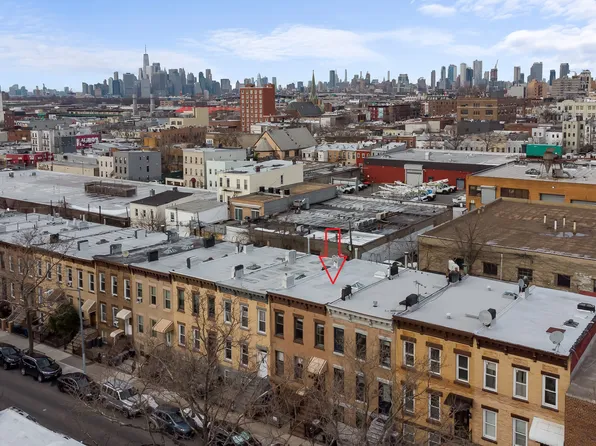 211 29th Street image 2 of 26