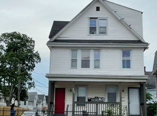 1572 Park St, Hartford, CT 06106