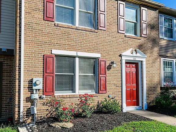 3rd image of 103 Saratoga Pl