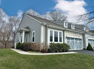 682 Championship Dr #682, Oxford, CT 06478