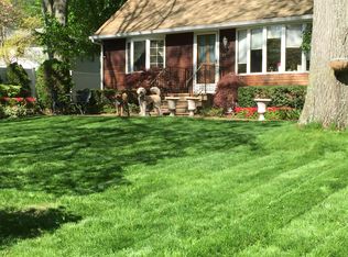 27 Lido Blvd, Lake Grove, NY 11755