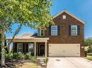 1009 Fulman Rd, Hendersonville, TN 37075