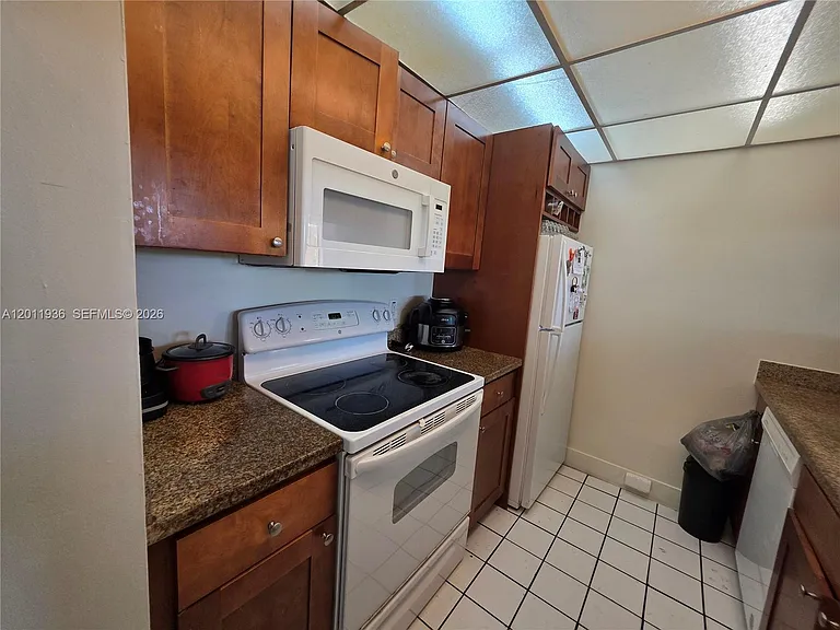 8180 Geneva Ct #322 — Photo 11