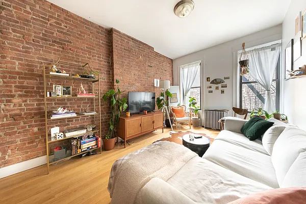 Rented by Corcoran | media 4