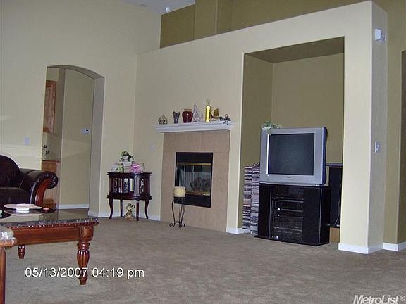 5th image of 5913 Matina Dr