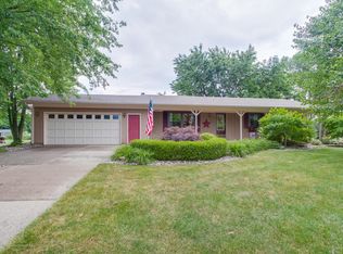 1857 Maple Shade Dr, Williamston, MI 48895