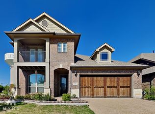 106 Millican Dr, Euless, TX 76040