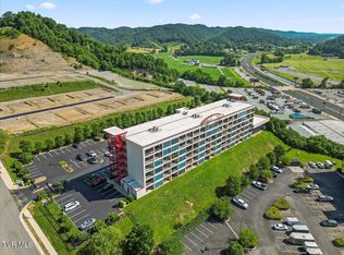 210 Raceday Center Dr UNIT 1401, Bristol, TN 37620