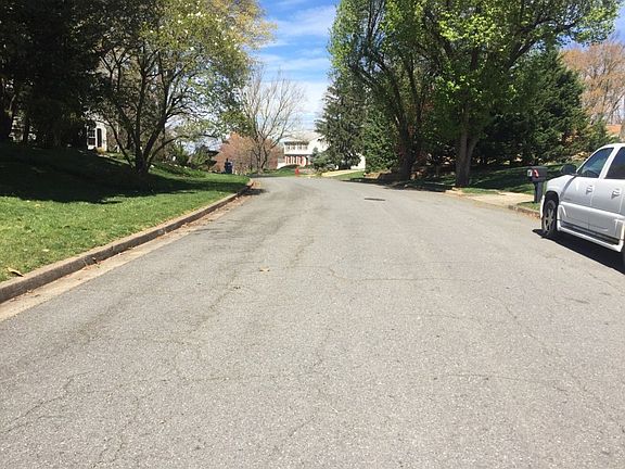 5th image of 2213 Loch Lomond Dr
