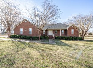 10 Joe Wheeler Cv, Adamsville, TN 38310