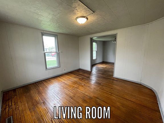 2nd image of 501 Avenue B