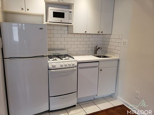 2nd image of 1435 York Ave APT 7J