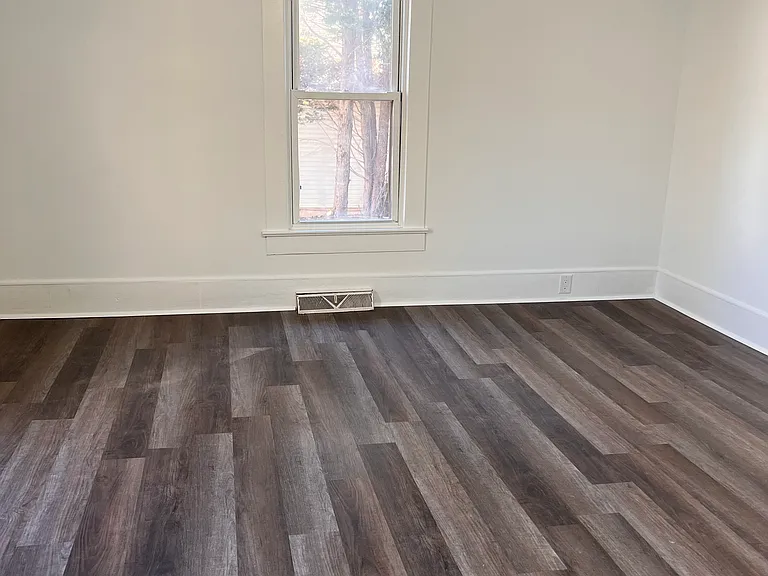 631 N Mulberry St — Photo 11
