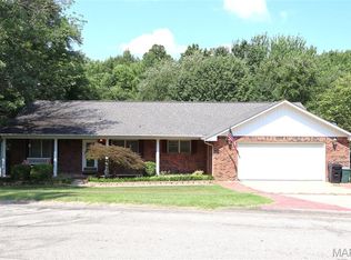 1207 W Kenton Rd, Dexter, MO 63841