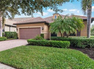 7370 Mockingbird Ct, Naples, FL 34114