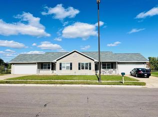 633/635 Eberlein Ct, Mauston, WI 53948