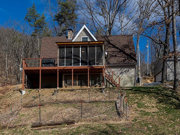 2nd image of 14590 Mountain Top Ln