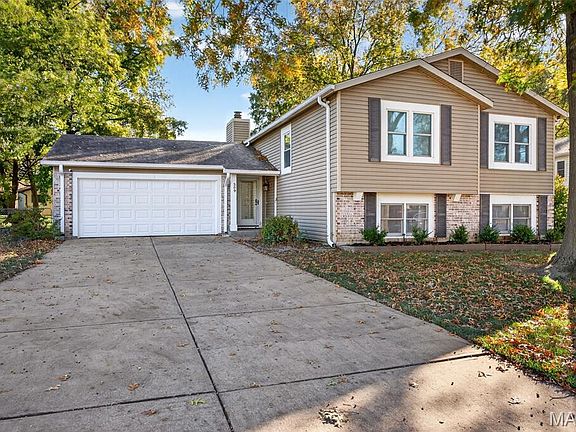 2nd image of 309 Lemonwood Dr