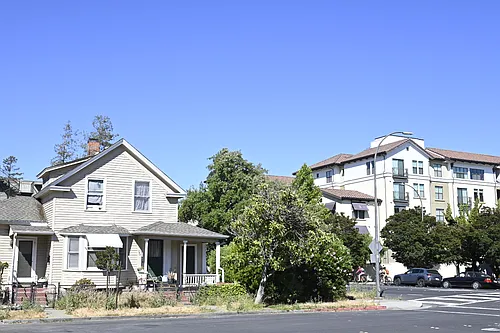 708 Allerton St #1 Photo 1