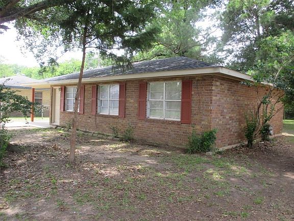 3rd image of 520 Slocum Dr