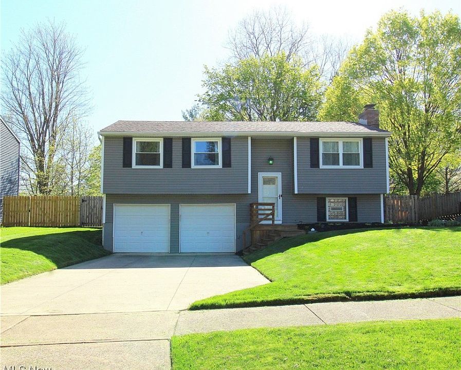 1st image of 874 Sunhaven Dr
