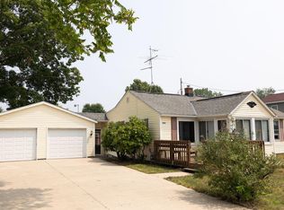 1039 136th Ave, Holland, MI 49424