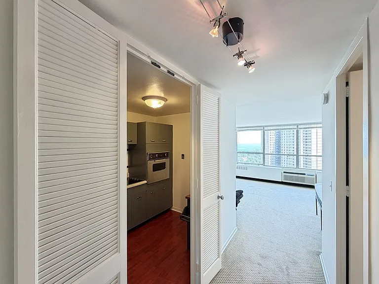 4800 Chicago Bch #S8081 — Photo 8