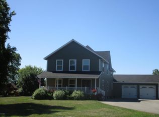 46505 208th St, Morris, MN 56267