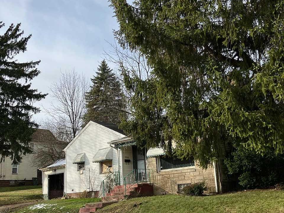 2nd image of 2706 Julian St