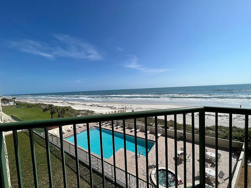 Beach / Pool View