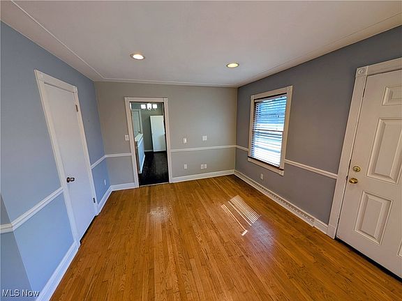 5th image of 1234 W 39th St